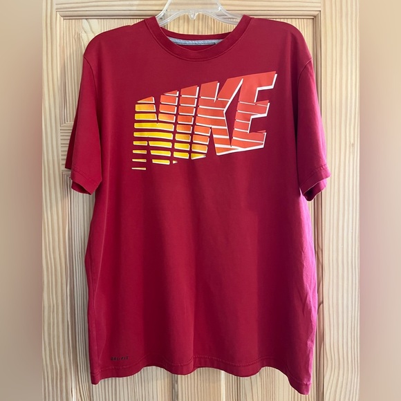 Nike DriFit Red Yellow and Orange Shirt Size Large - Picture 1 of 5